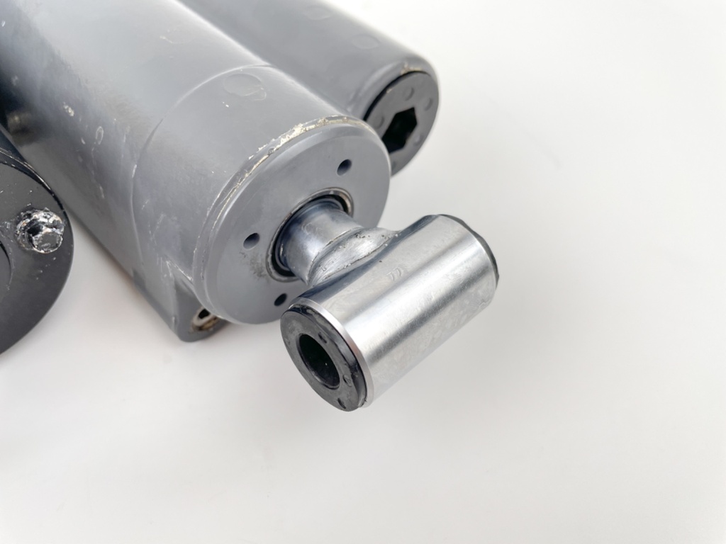 Honda 50 HP 4 Stroke Outboard Power Trim Tilt Unit 56000-ZV5-823ZA OEM