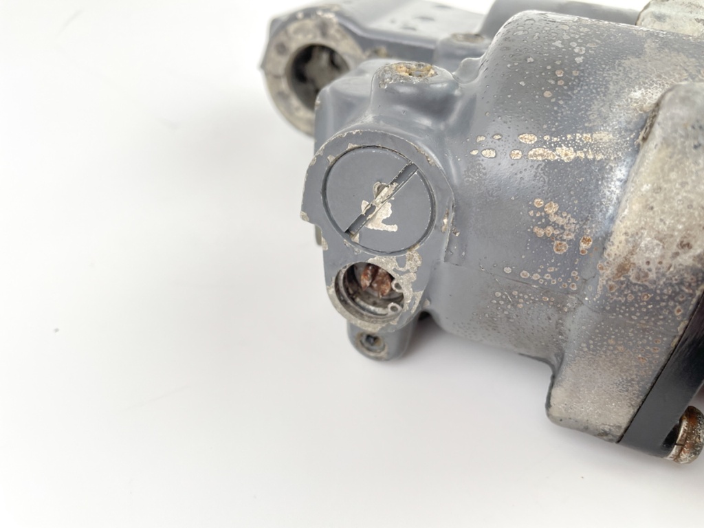 Honda 50 HP 4 Stroke Outboard Power Trim Tilt Unit 56000-ZV5-823ZA OEM