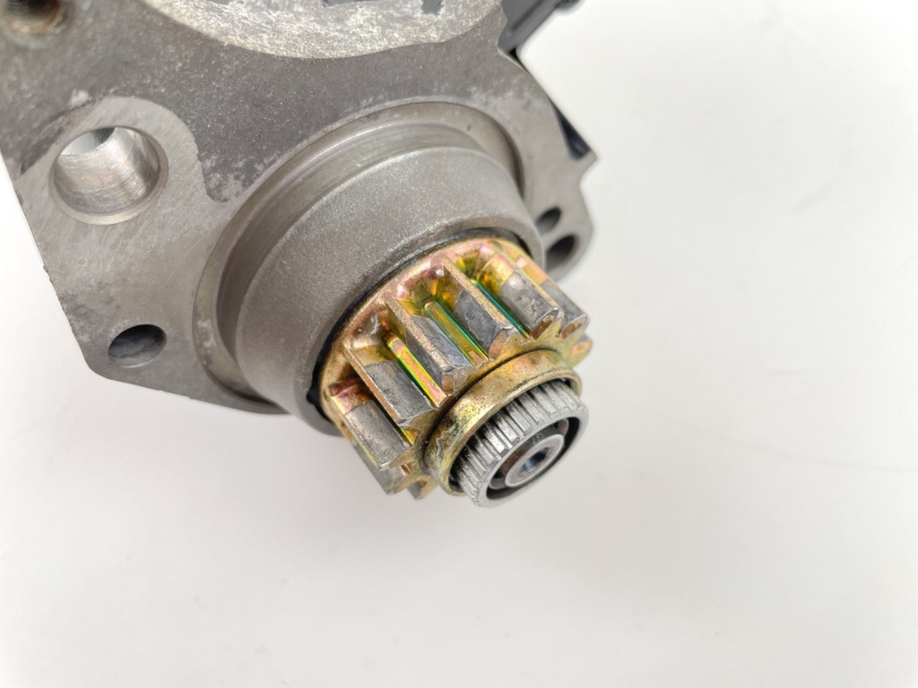 2004 Honda 130 HP 4 Stroke Outboard Starter Motor 31200-ZW5-003 OEM