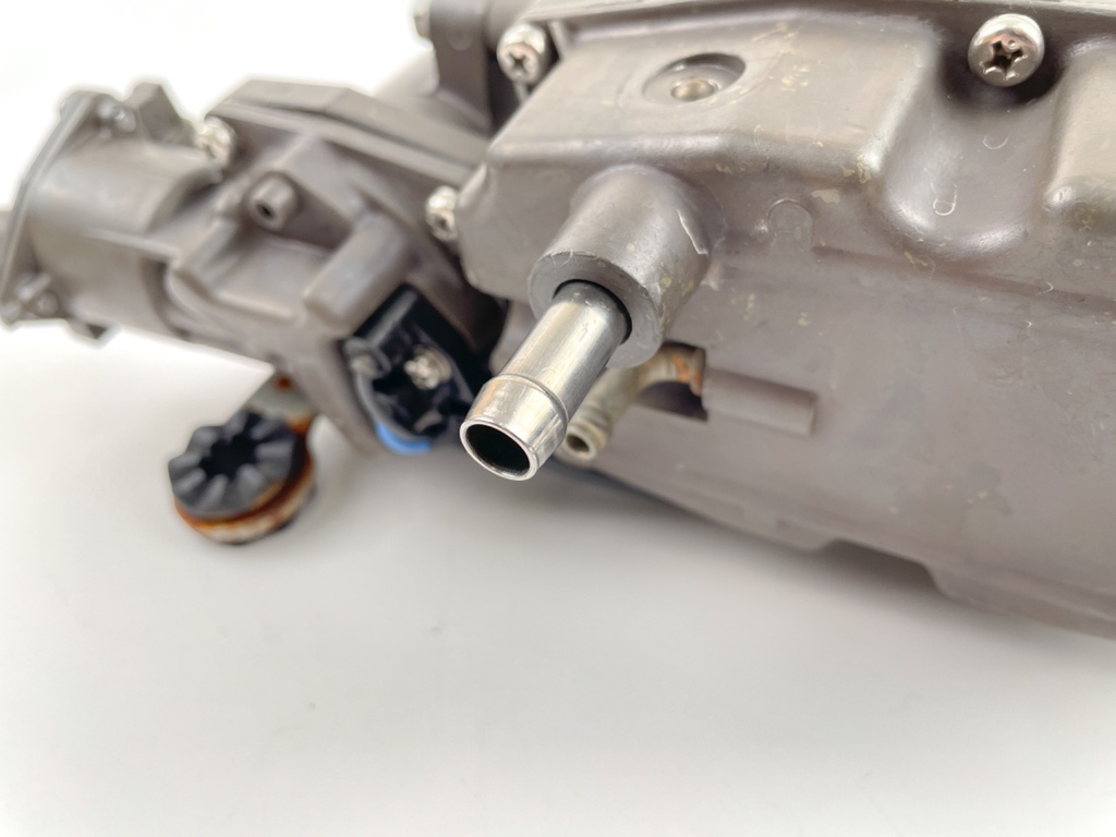 2004 Honda 130 HP 4 Stroke Outboard Vapor Separator Tank VST 16730-ZW5-033 OEM