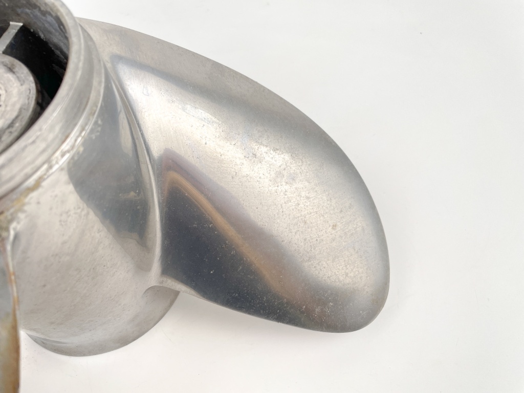Yamaha Outboard Stainless Steel Propeller 15 1/4 X 17 17-M 3 Blade Standard