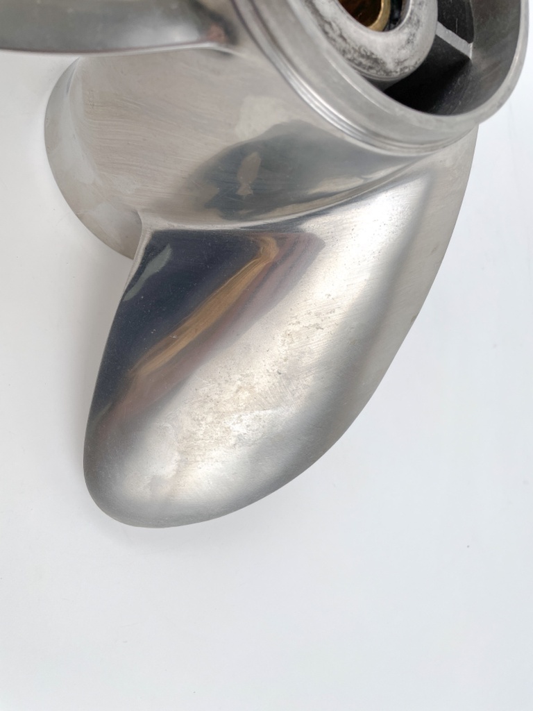 Yamaha Outboard Stainless Steel Propeller 15 1/4 X 17 17-M 3 Blade RH