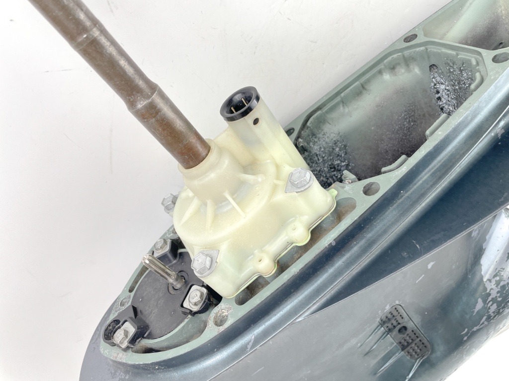 69J-45300-22-8D Yamaha 200 225 HP 25" XL Lower Unit Gear Case RH 2002-2015 - Resealed