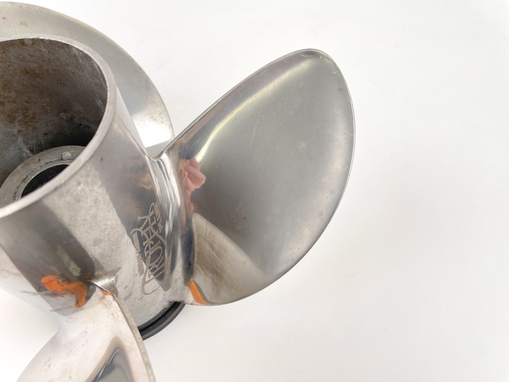 Mercury Trophy Boat Propeller 48-825930A46 | RH 13 3/4 x 13P