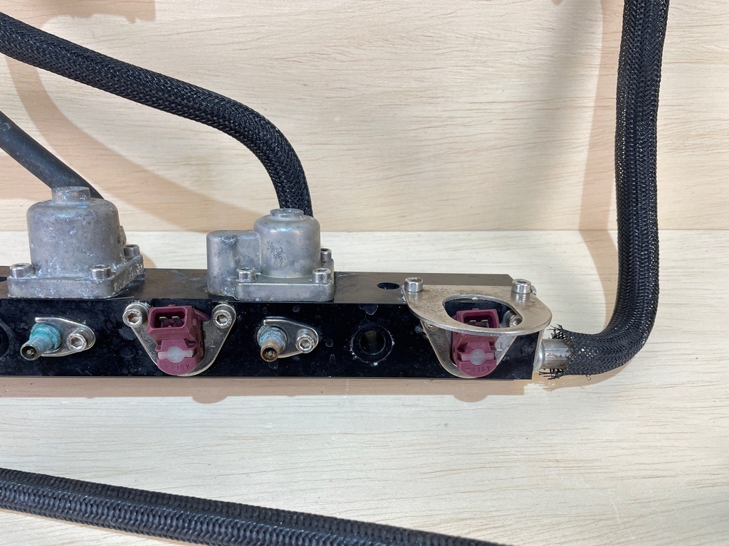 2007 Mercury 90HP Optimax Fuel Injector Set With Rail 804528