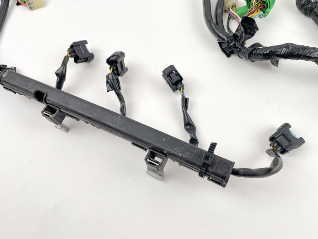 2004 Honda 130 HP 4 Stroke Outboard Engine Wire Harness 32520-ZW5-000 OEM