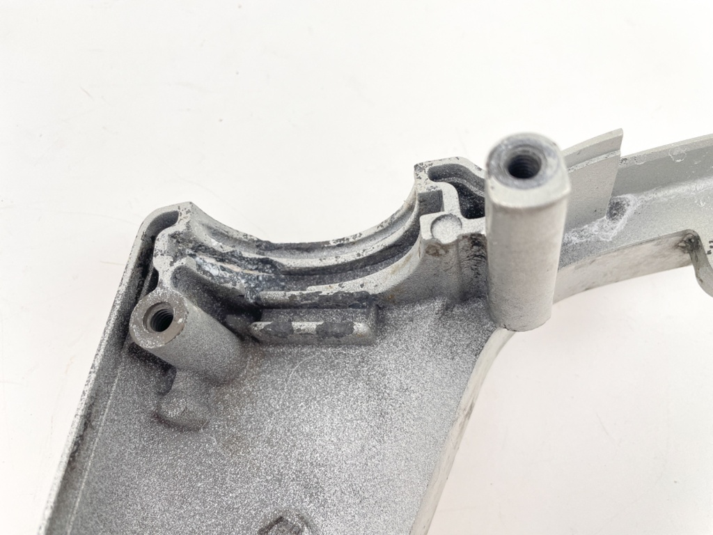 2007 Honda 225 HP 4 Stroke Outboard Cable Cover Plate 40151-ZY3-000ZA OEM