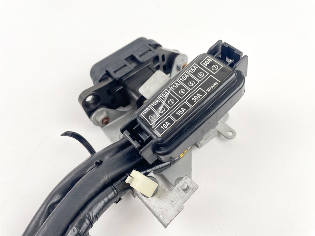 2007 Honda 225 HP 4 Stroke Outboard Fuse Box 32415-ZY3-A00 OEM