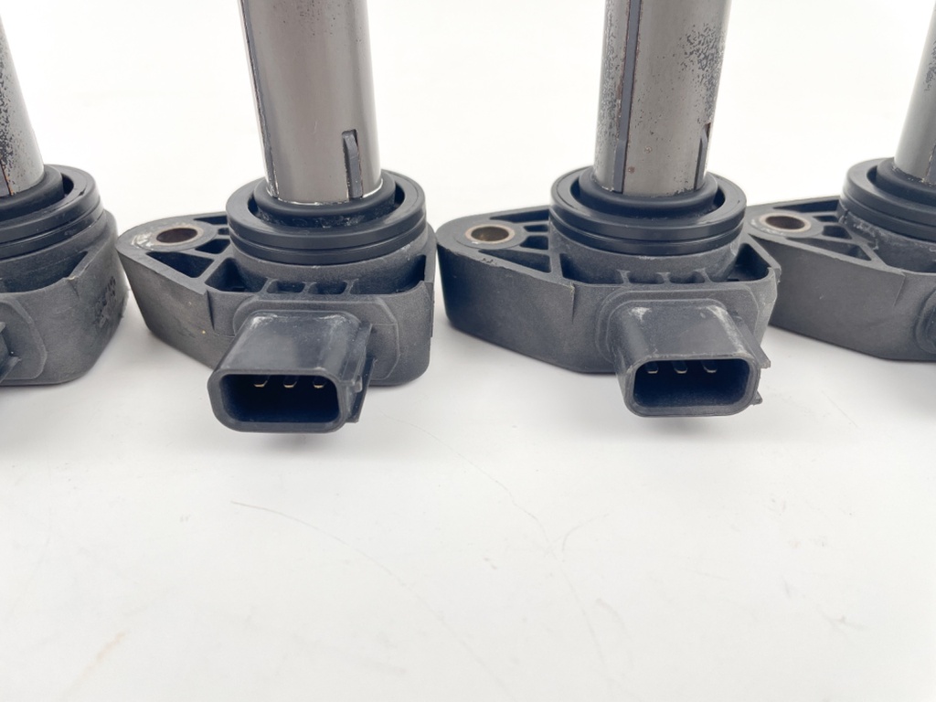 2007 Honda 225 HP 4 Stroke Outboard Ignition Coil Set 30520-ZY3-003 OEM