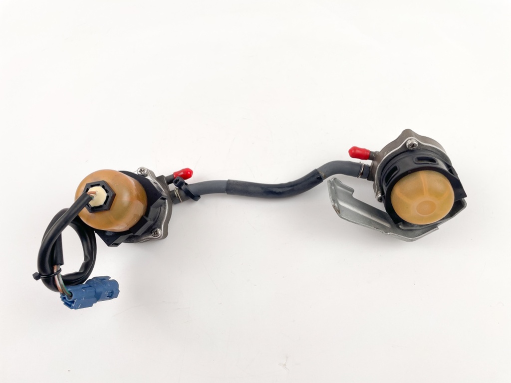 2007 Honda 225HP 4 Stroke Outboard Water Separator & Fuel Filter Assembly 16800-ZY3-003