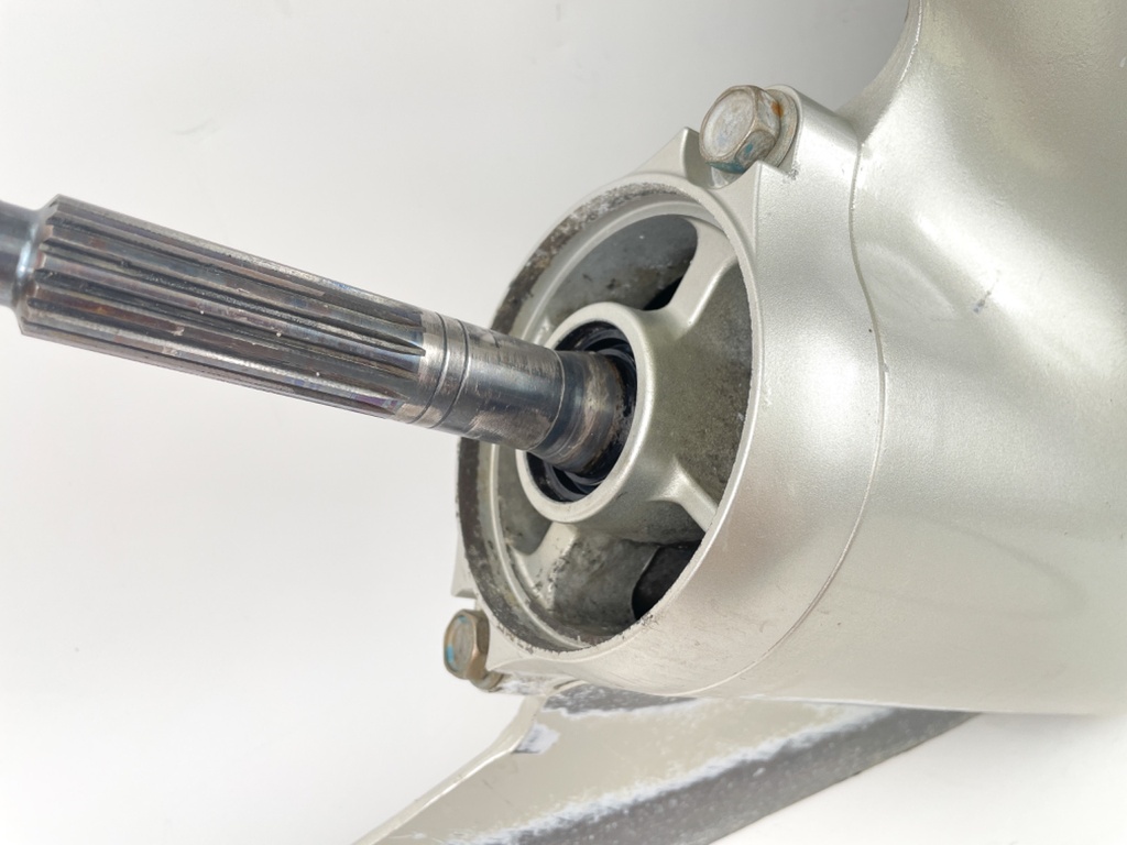 2006 + Honda BF 200 225 HP Outboard 25" XL Lower Unit Gear Case 41100-ZY3-C13ZA