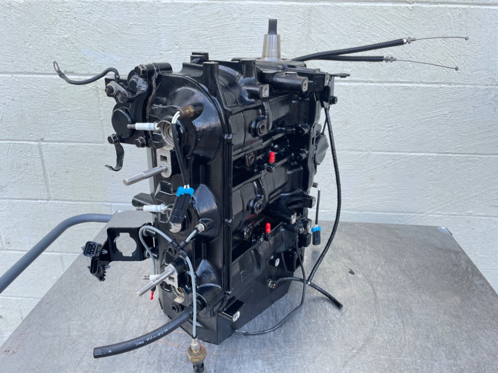 2006 Mercury 115 HP 2 Stroke Outboard Powerhead 891767A04 OEM