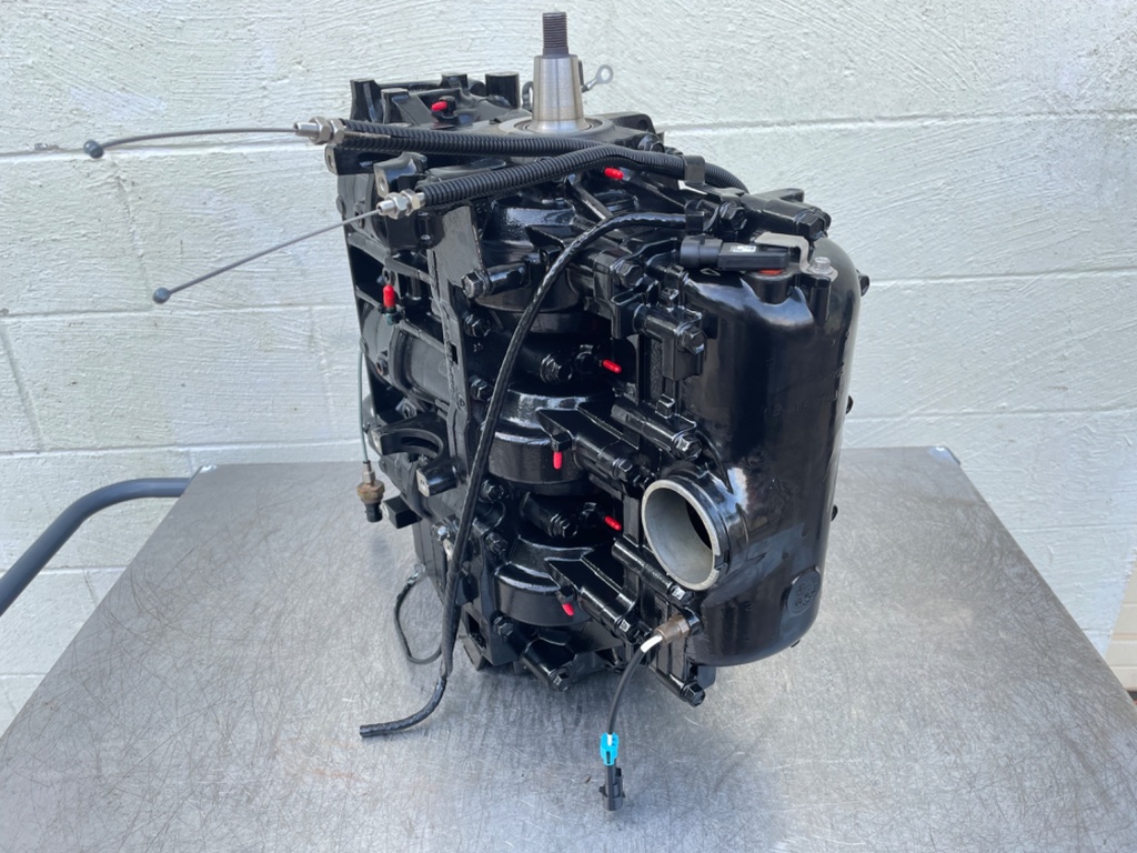 2006 Mercury 115 HP 2 Stroke Outboard Powerhead 891767A04 OEM