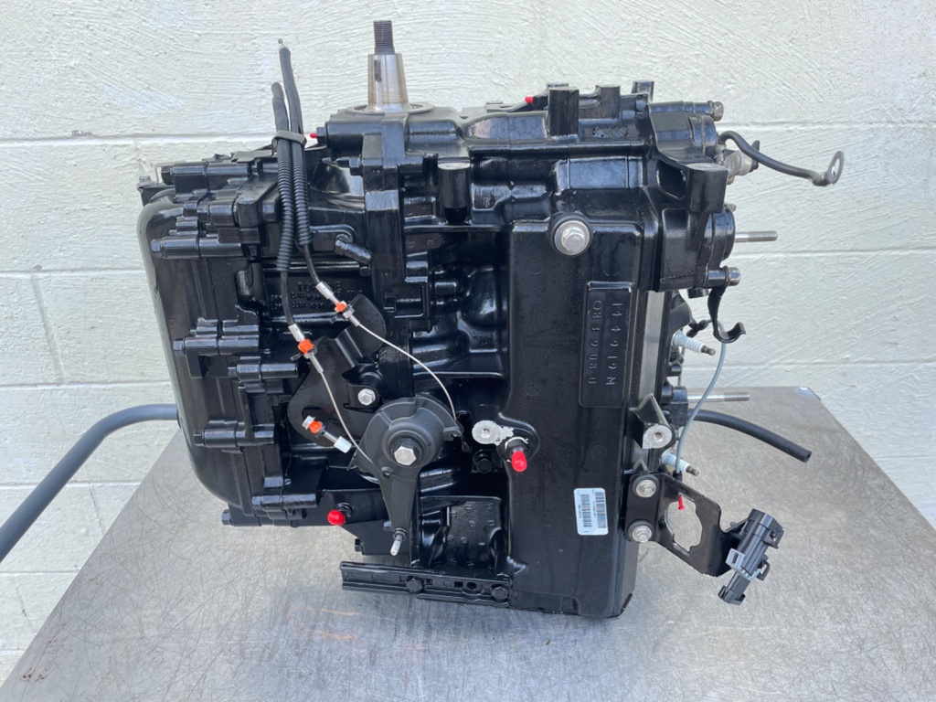 2006 Mercury 115 HP 2 Stroke Outboard Powerhead 891767A04 OEM