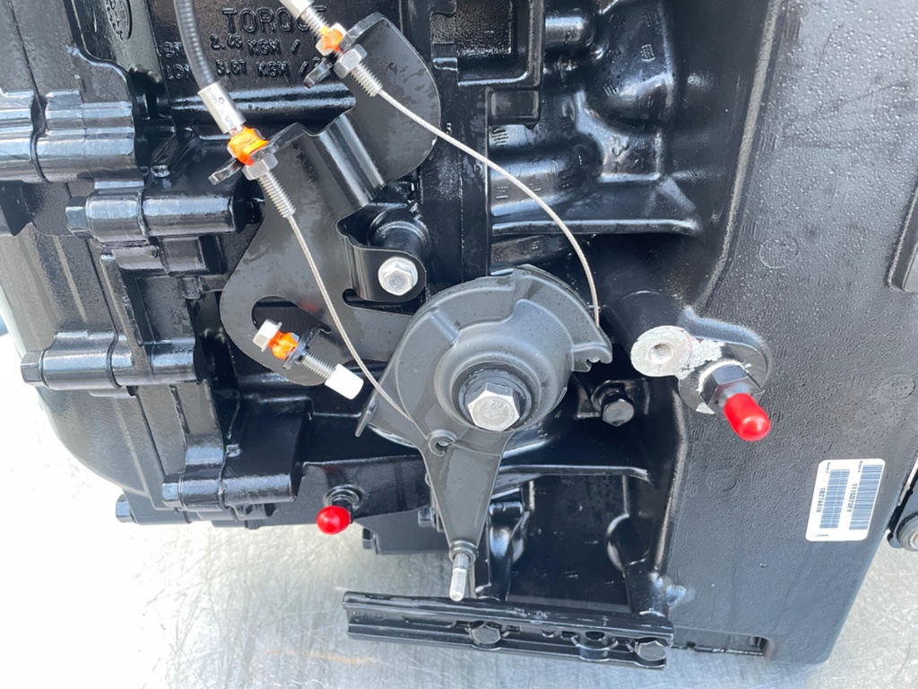 2006 Mercury 115 HP 2 Stroke Outboard Powerhead 891767A04 OEM