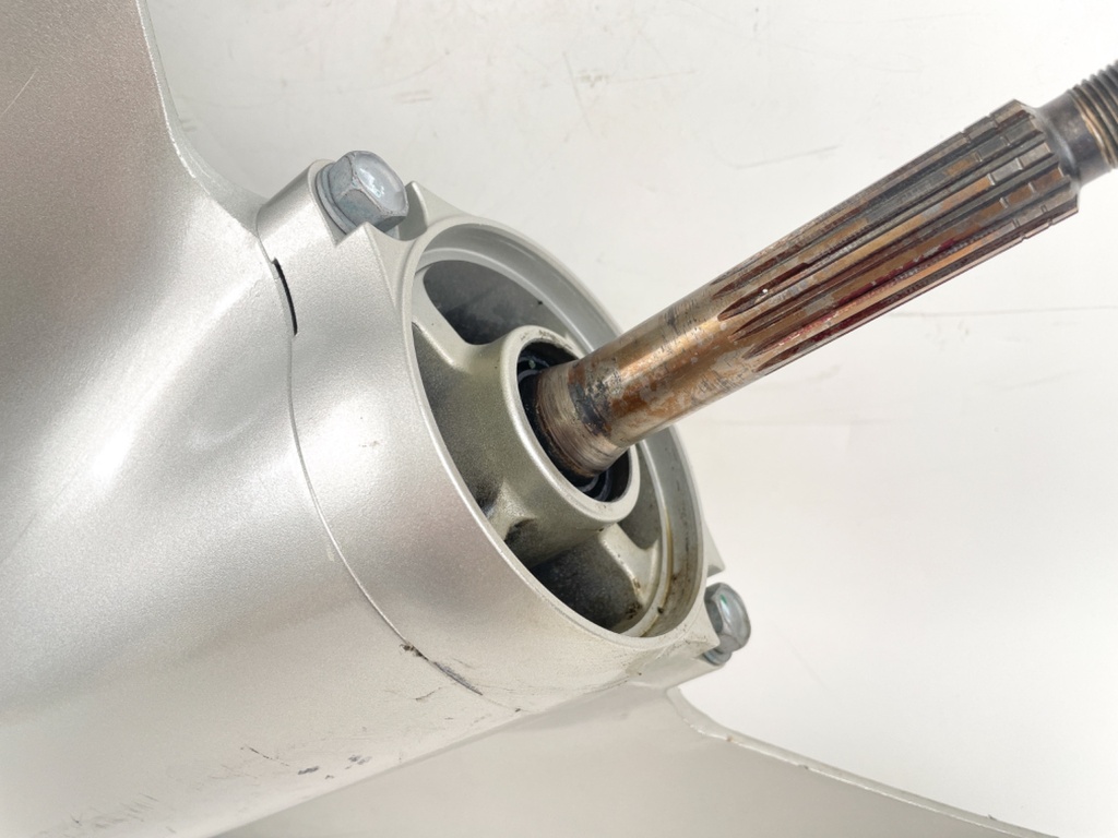 2006 + Honda BF 200 225 HP Outboard 25" XL Lower Unit 41100-ZY3-E03ZA Counter