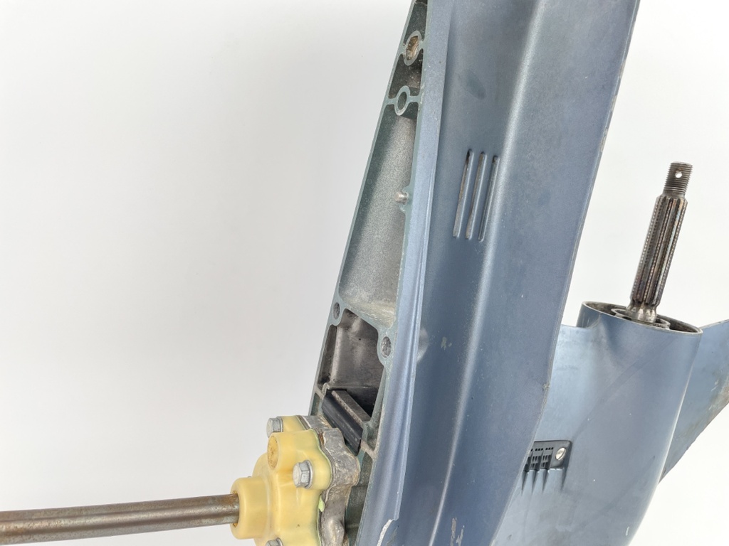 84-94 Yamaha 40 HP 2 Stroke Outboard Long Lower Unit Gear Case 6H4-45300-12-EK