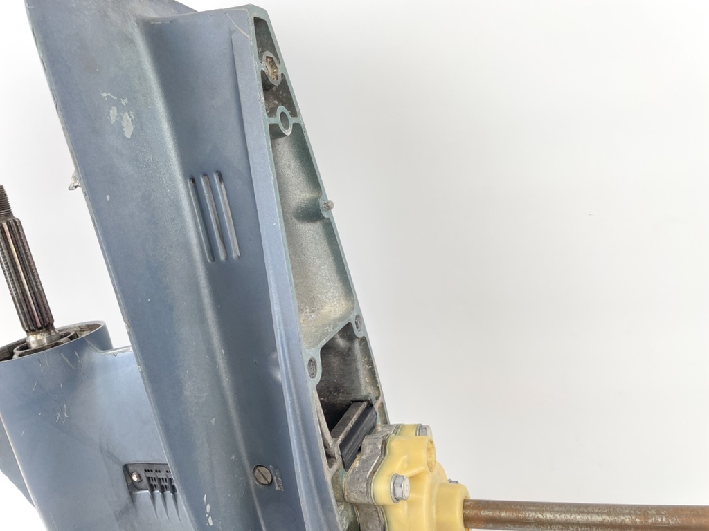 84-94 Yamaha 40 HP 2 Stroke Outboard Long Lower Unit Gear Case 6H4-45300-12-EK