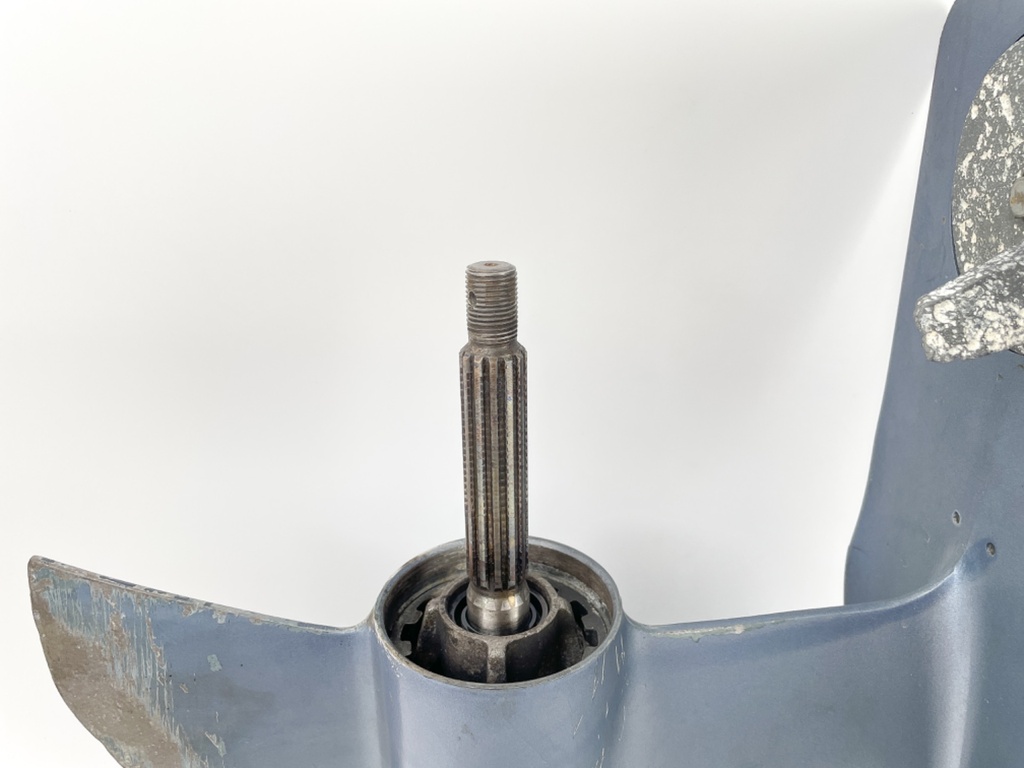 84-94 Yamaha 40 HP 2 Stroke Outboard Long Lower Unit Gear Case 6H4-45300-12-EK