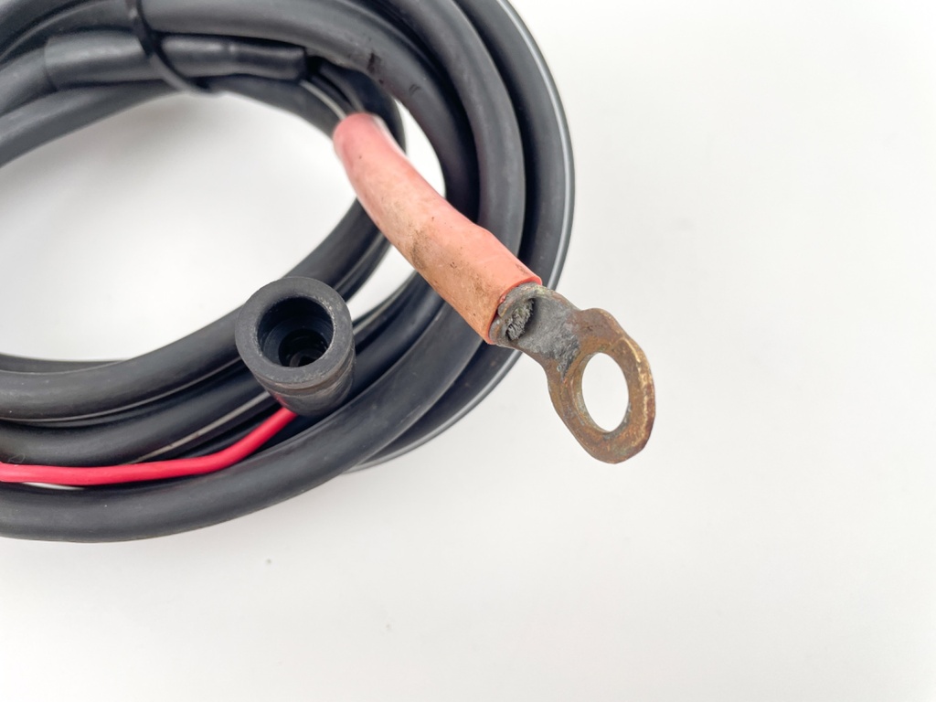 1986 Yamaha 40 HP 2 Stroke Outboard Battery Cables 6H4-82105-00-00 OEM