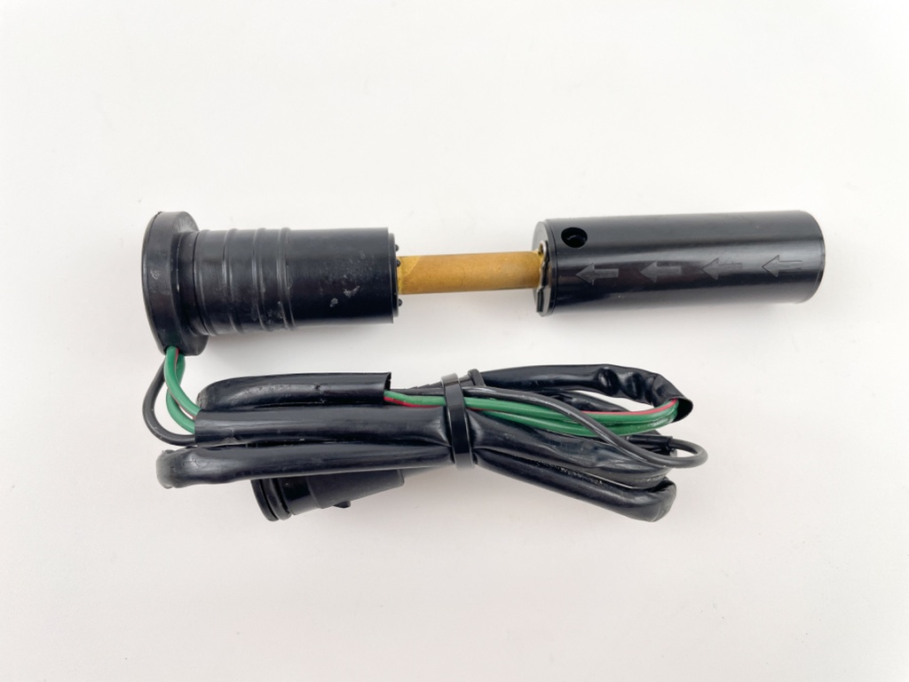 1986 Yamaha 40 HP 2 Stroke Outboard Oil Level Sensor 6H4-85720-11-00 OEM