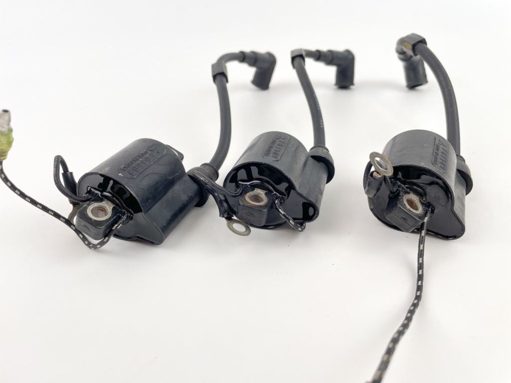 1986 Yamaha 40 HP 2 Stroke Outboard Ignition Coil Set 6H4-85570-20-00 OEM
