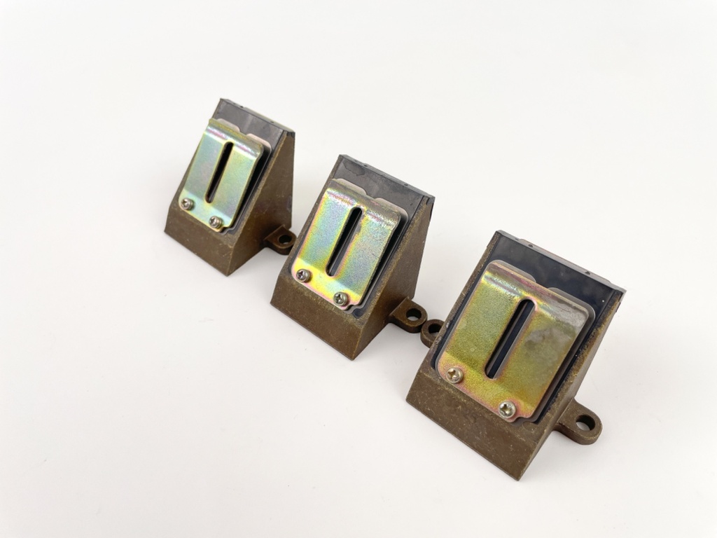 1986 Yamaha 40 HP 2 Stroke Outboard Reed Valve Assembly 6H4-13610-00-00 OEM