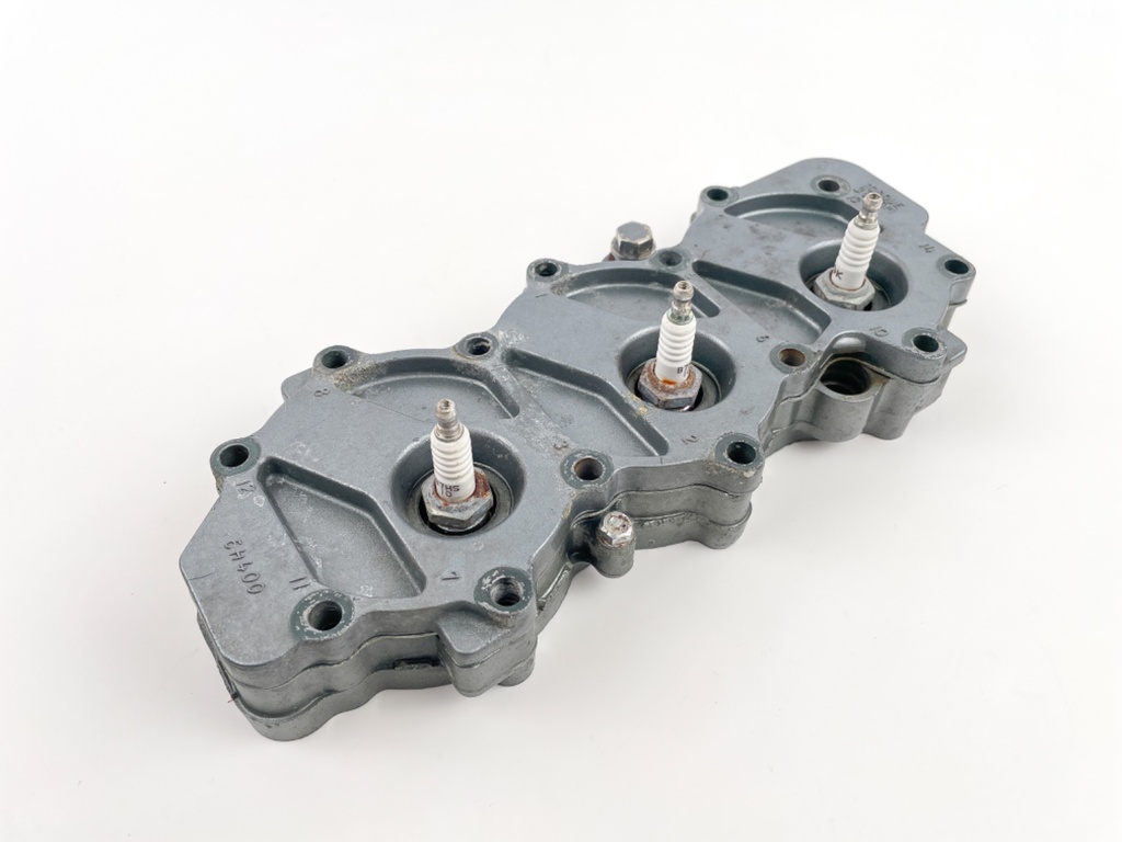 1986 Yamaha 40 HP 2 Stroke Outboard Cylinder Head 6H4-11111-01-94 OEM