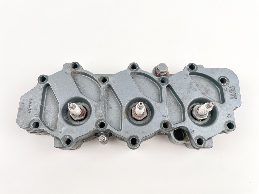 1986 Yamaha 40 HP 2 Stroke Outboard Cylinder Head 6H4-11111-01-94 OEM