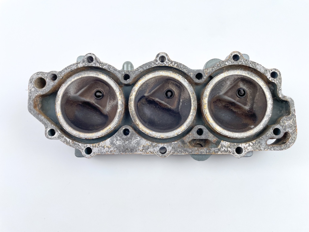 1986 Yamaha 40 HP 2 Stroke Outboard Cylinder Head 6H4-11111-01-94 OEM