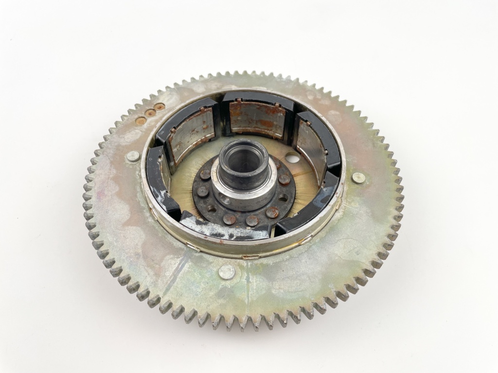 1986 Yamaha 40 HP 2 Stroke Outboard Flywheel Rotor 6H4-85550-A0-00 OEM