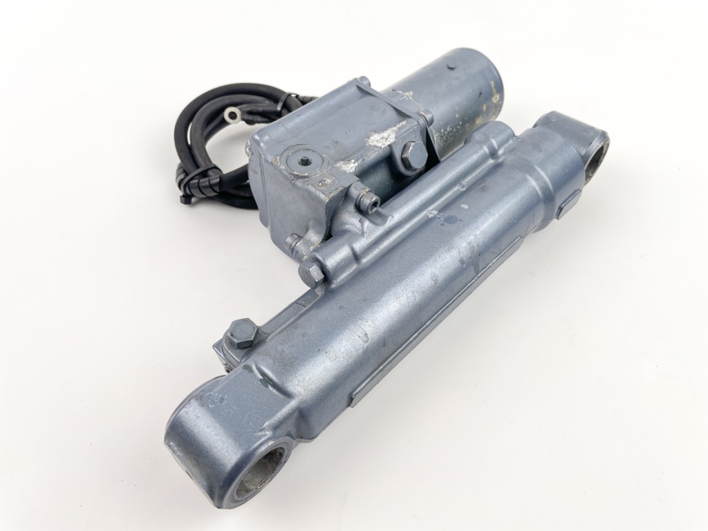 1986-1996Yamaha 40 50 HP 2 Stroke Outboard Power Trim Tilt Unit 6H5-43840-04-EK