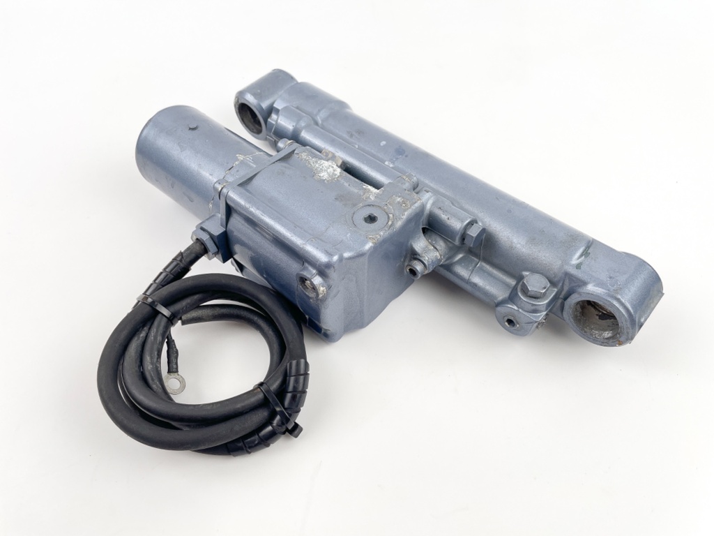 1986-1996Yamaha 40 50 HP 2 Stroke Outboard Power Trim Tilt Unit 6H5-43840-04-EK