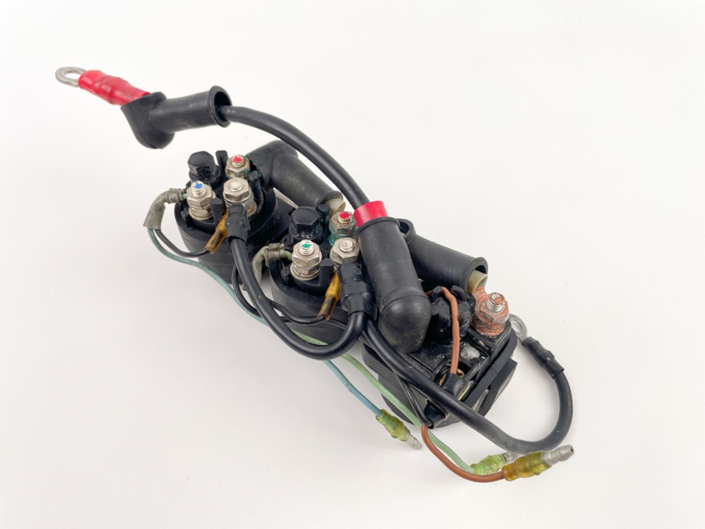 2002 Yamaha 150 HP 2 Stroke Outboard Trim Tilt Relay 6E5-81950-00-00 OEM