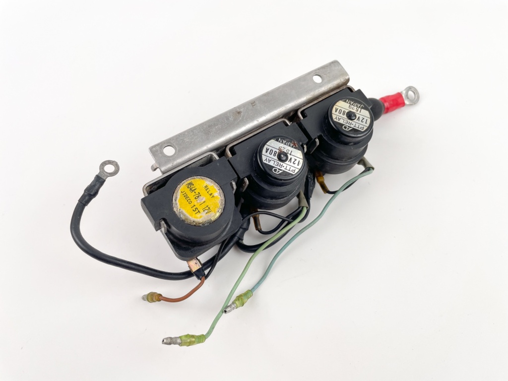 2002 Yamaha 150 HP 2 Stroke Outboard Trim Tilt Relay 6E5-81950-00-00 OEM