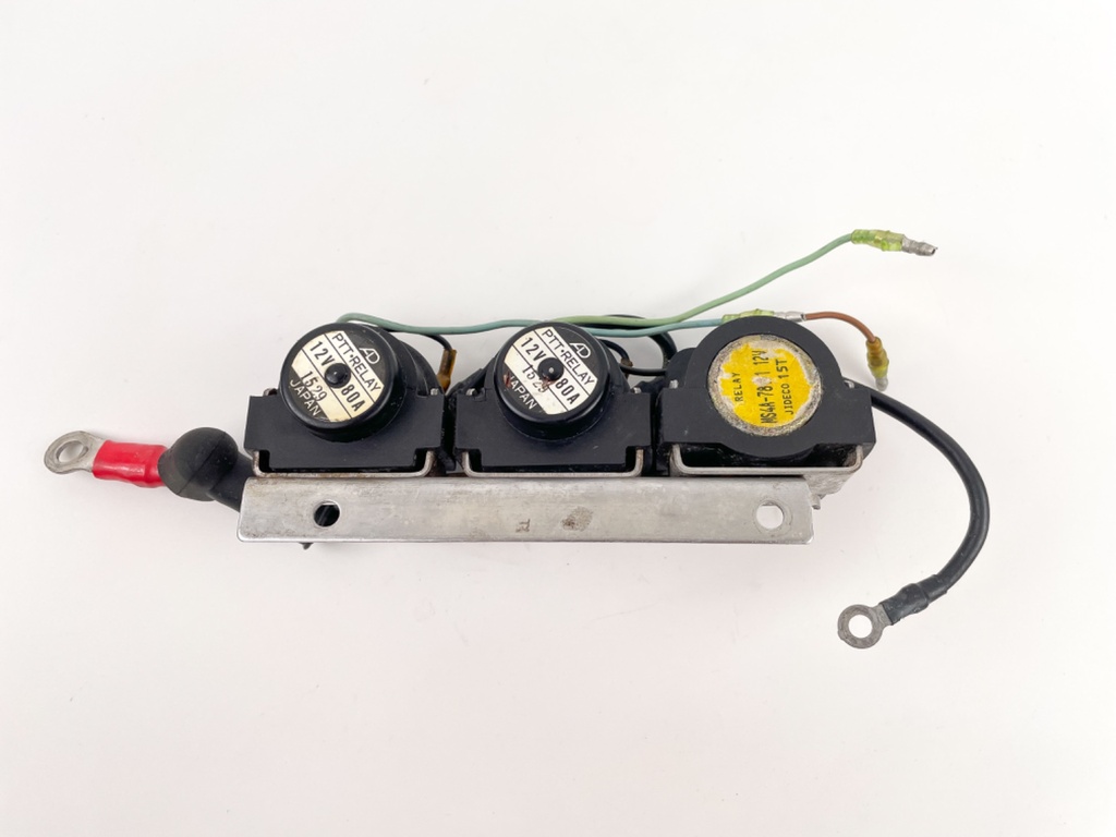 2002 Yamaha 150 HP 2 Stroke Outboard Trim Tilt Relay 6E5-81950-00-00 OEM