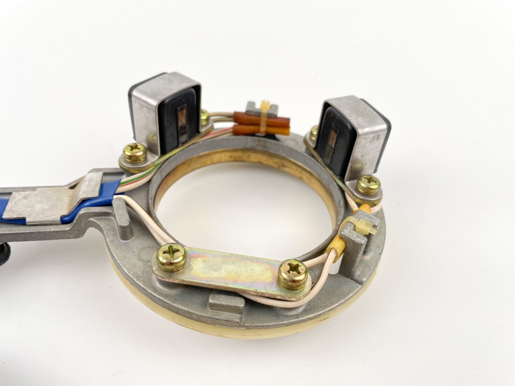 2002 Yamaha 150 HP 2 Stroke Outboard Coil Pulser 64D-85580-00-00 OEM