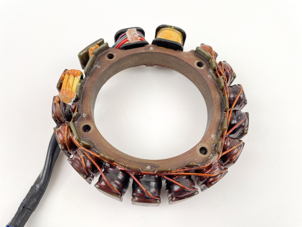 2002 Yamaha 150 HP 2 Stroke Outboard Stator Assembly 6R3-85510-00-00 OEM