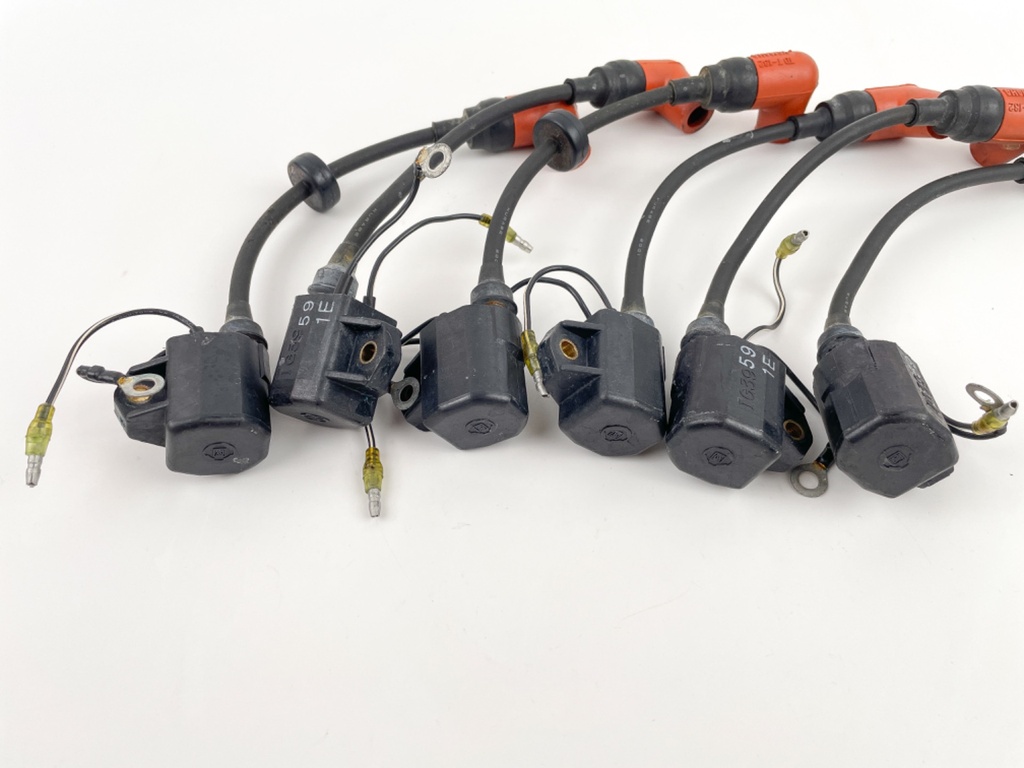 2002 Yamaha 150 HP 2 Stroke Outboard Ignition Coil Set 6R3-85570-01-00 OEM