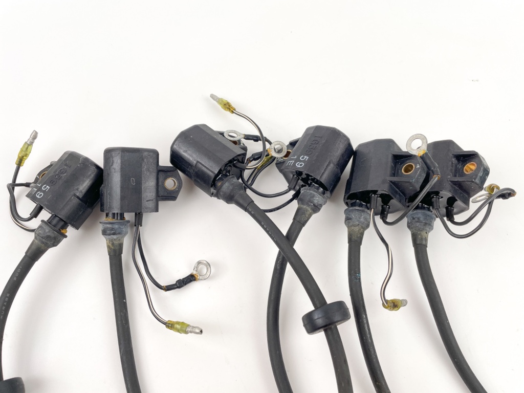 2002 Yamaha 150 HP 2 Stroke Outboard Ignition Coil Set 6R3-85570-01-00 OEM