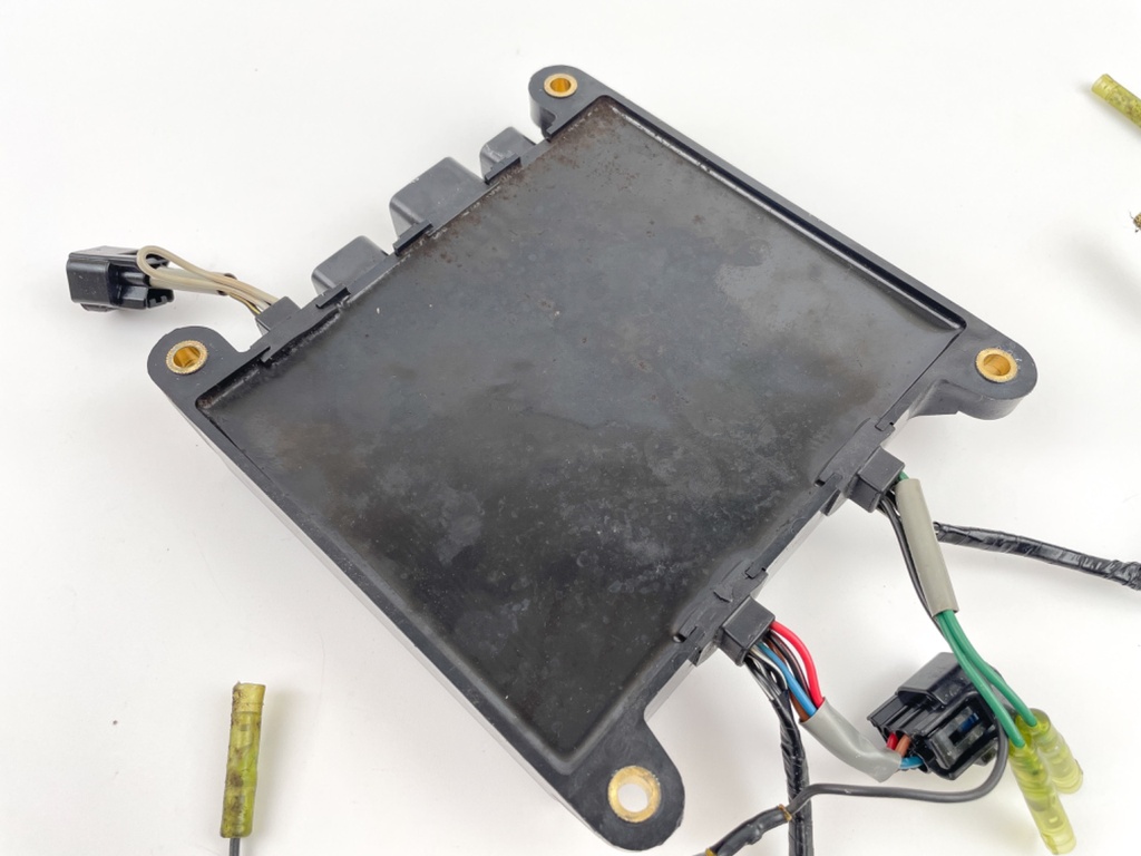 2002 Yamaha 150 HP 2 Stroke Outboard C.D.I CDI Assembly 64D-85540-01-00 OEM