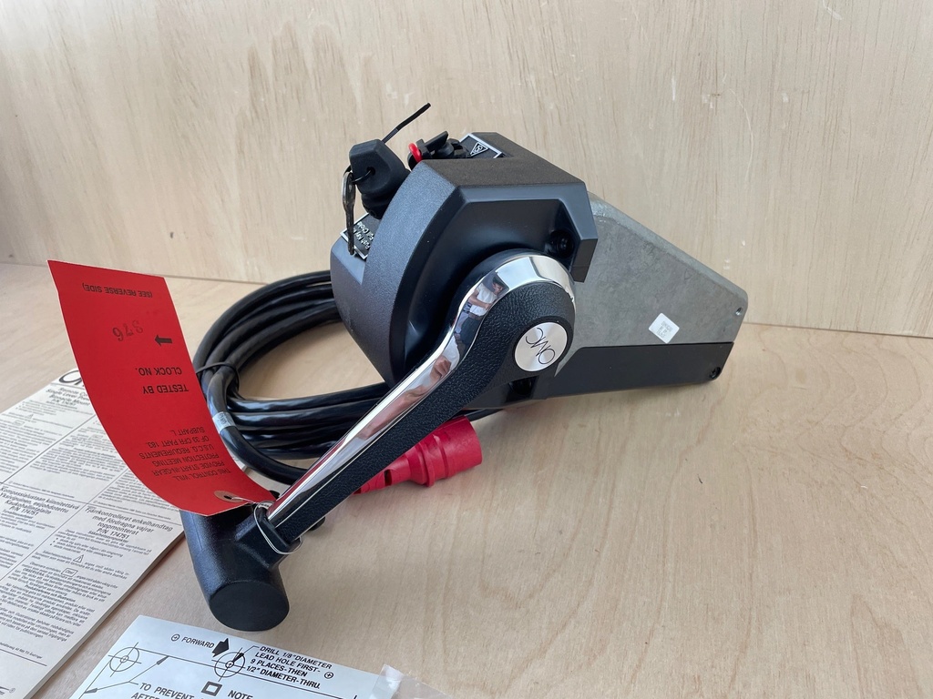 OMC Johnson Top Mount Controls Binnacle Red Plug No Trim / Tilt Brand New 174751