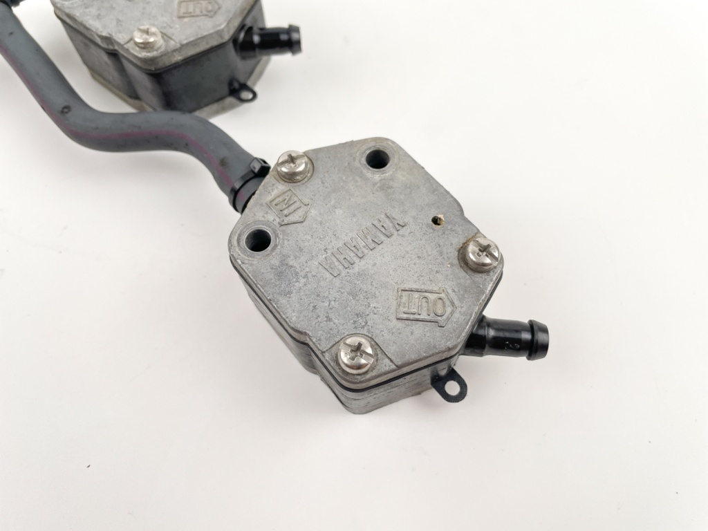 2002 Yamaha 150 HP 2 Stroke Outboard Fuel Pump W/ Filter Assembly 6E5-24410-03-00 OEM