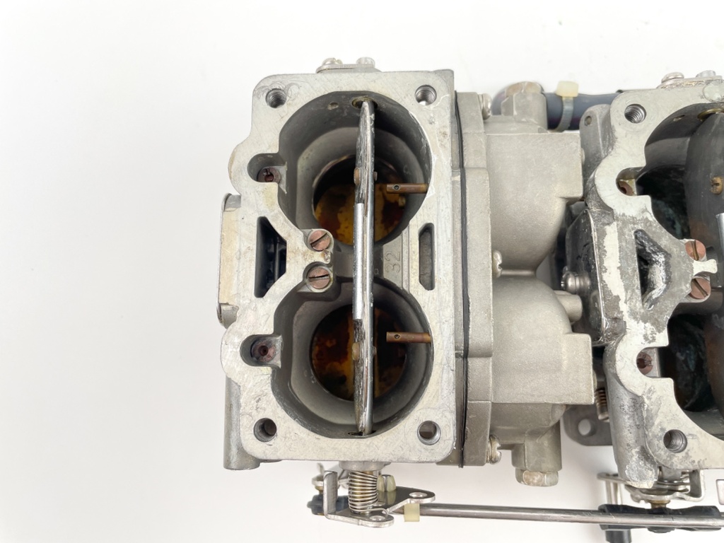 2002 Yamaha 150 HP 2 Stroke Outboard Carburetor Set 64C-14301-S1-00 OEM