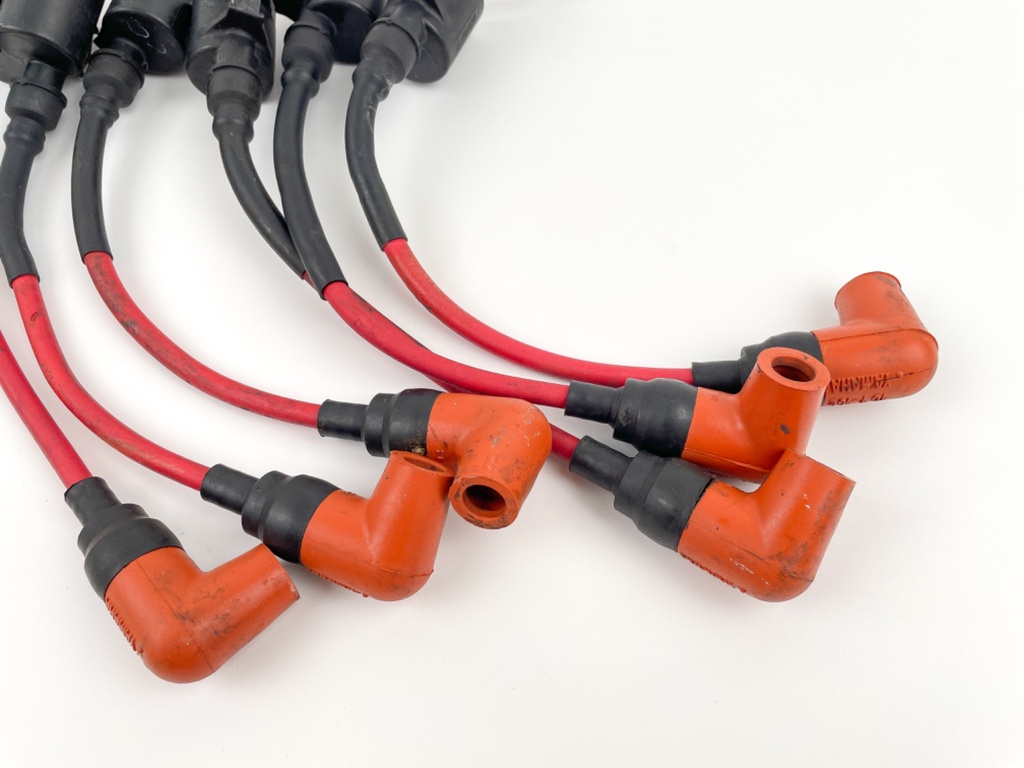 2000 Yamaha 250 HP 2 Stroke Outboard Ignition Coil Set 61A-85570-00-00 OEM