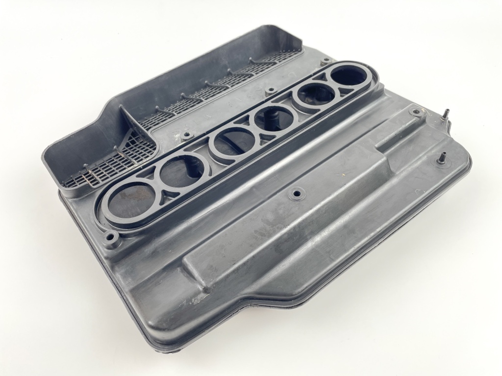 2000 Yamaha 250 HP 2 Stroke Outboard Intake Air Silencer Assembly 65L-14440-00-00 OEM