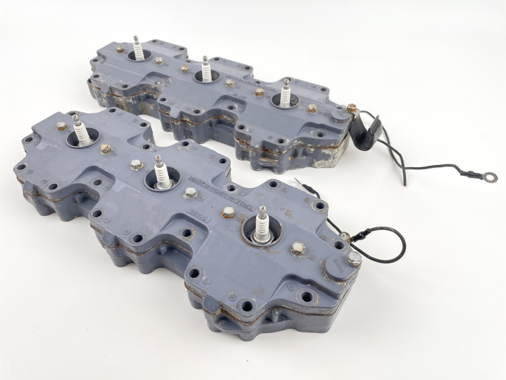 2000 Yamaha 250 HP 2 Stroke Outboard Cylinder Head Set 62J-11111-01-1S OEM