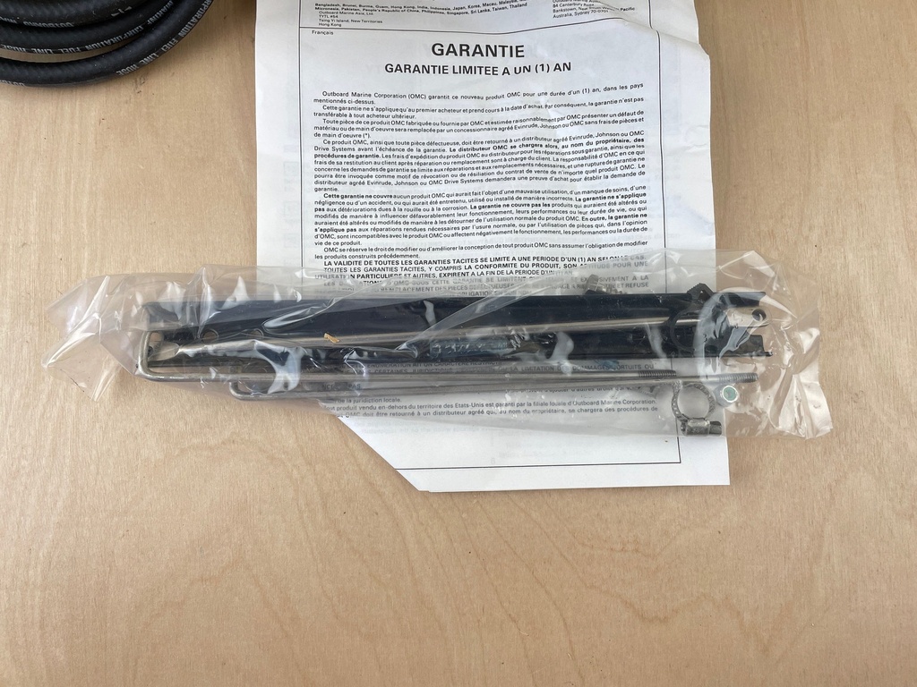 Johnson Evinrude OMC 176995 124658 1.8 Gallon Oil Tank Kit Assembly Brand New
