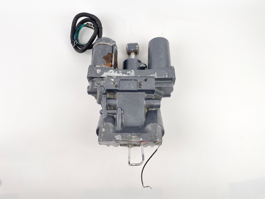 2000 Yamaha 250 HP 2 Stroke Outboard Power Trim Tilt Unit 61A-43800-25-4D OEM