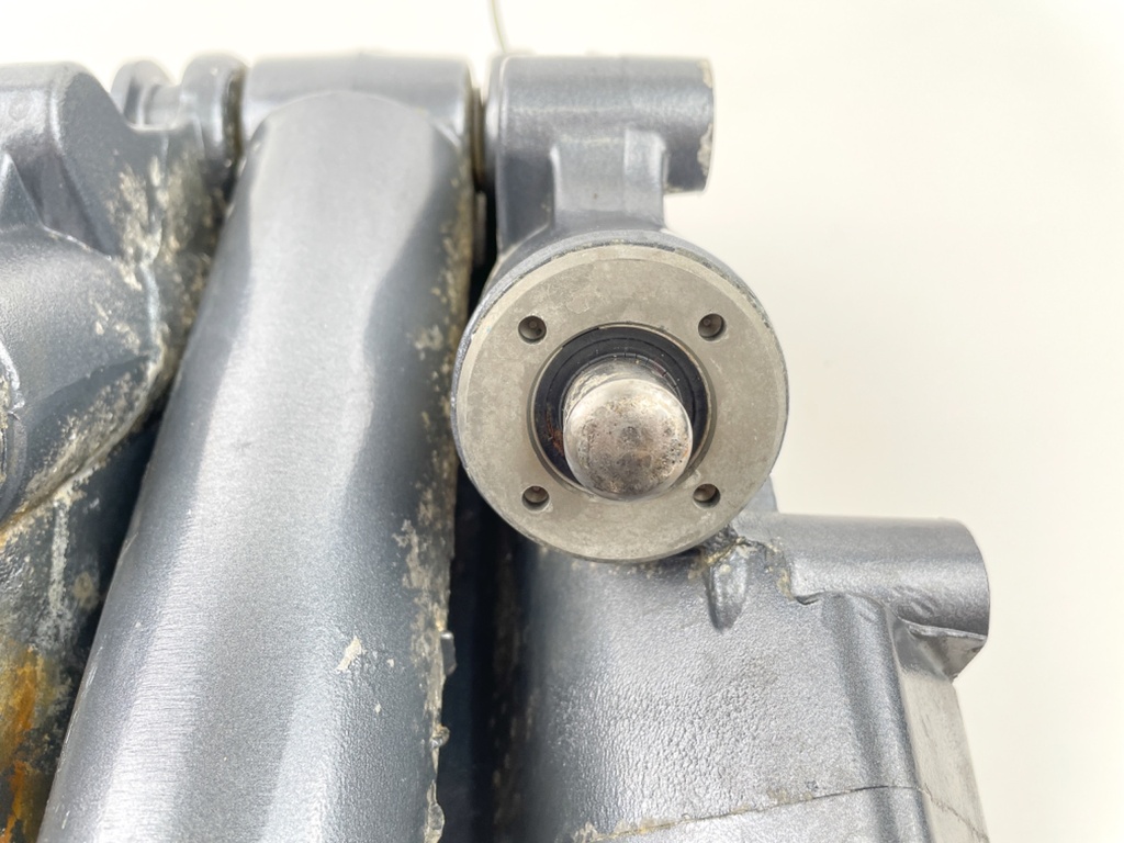 2000 Yamaha 250 HP 2 Stroke Outboard Power Trim Tilt Unit 61A-43800-25-4D OEM